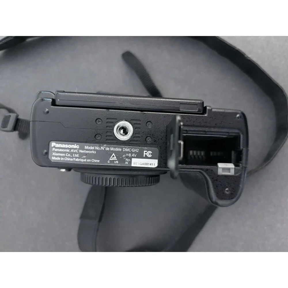 Panasonic LUMIX DMC-GH2 Digital Camera Body- FOR PARTS ONLY- No Power